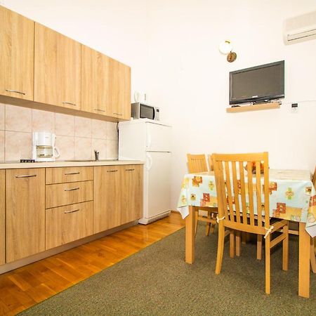 Renata Apartment With A View Башка Экстерьер фото