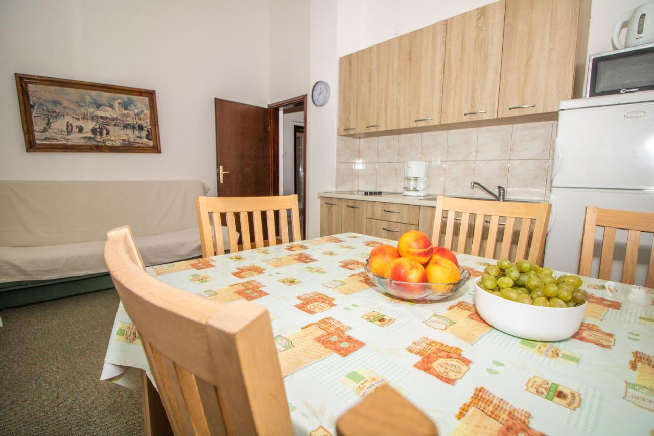 Renata Apartment With A View Башка Экстерьер фото