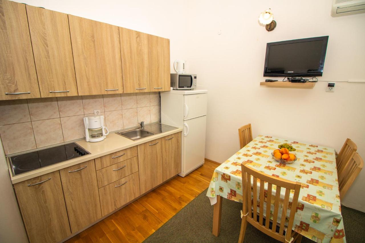 Renata Apartment With A View Башка Экстерьер фото