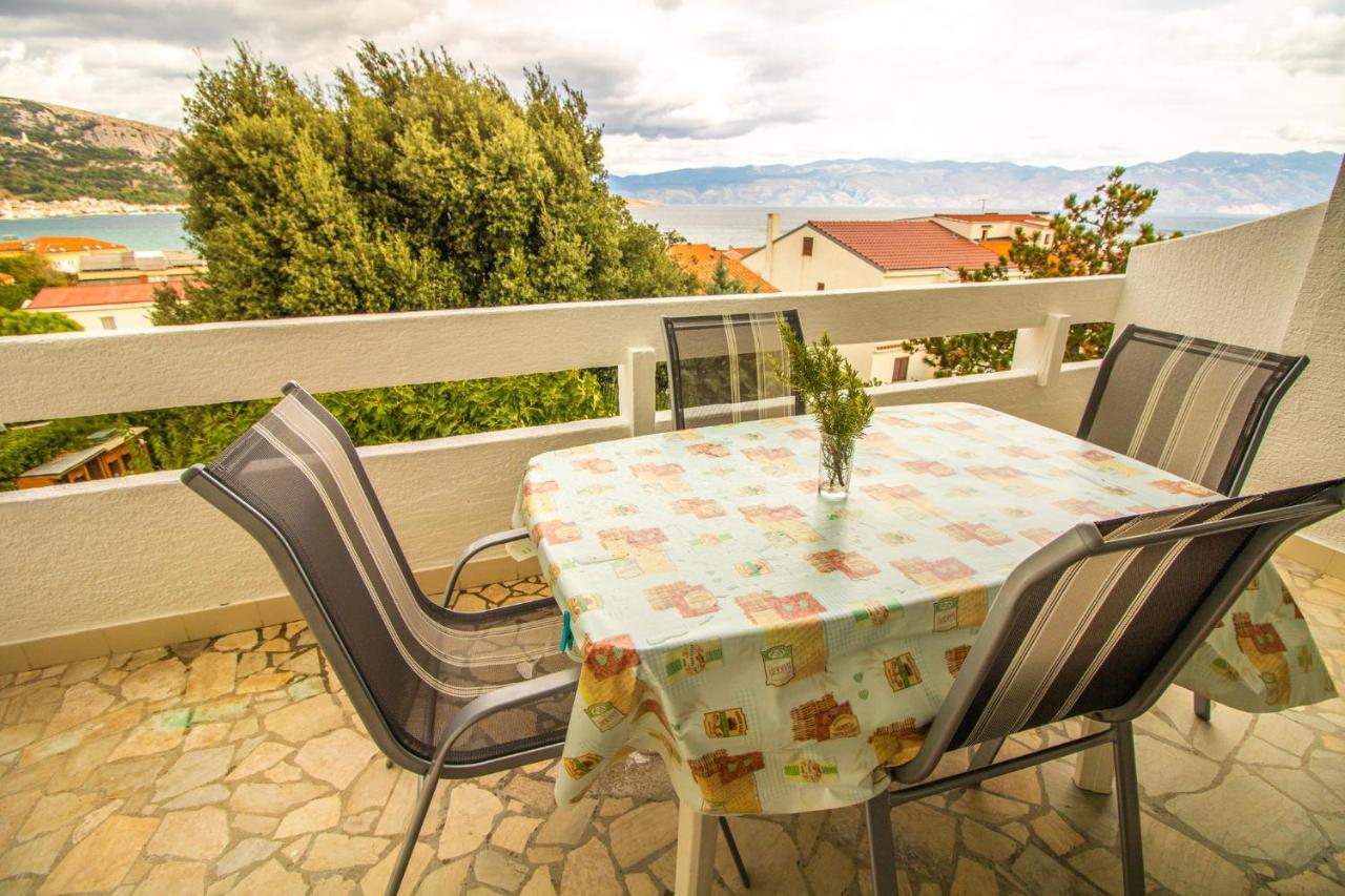 Renata Apartment With A View Башка Экстерьер фото