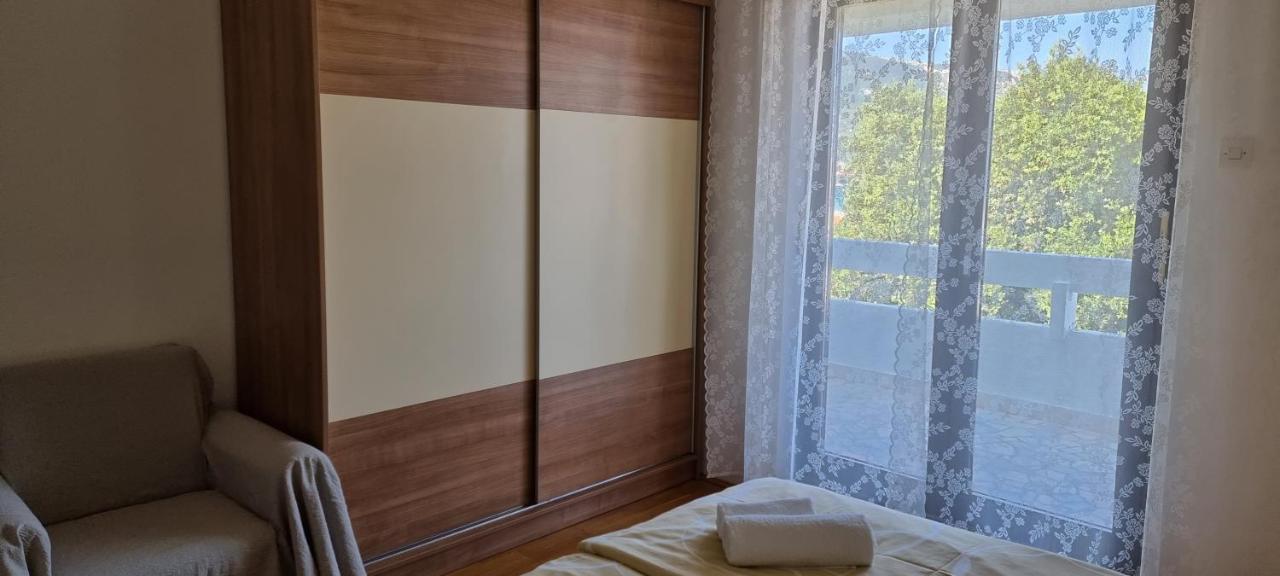 Renata Apartment With A View Башка Экстерьер фото